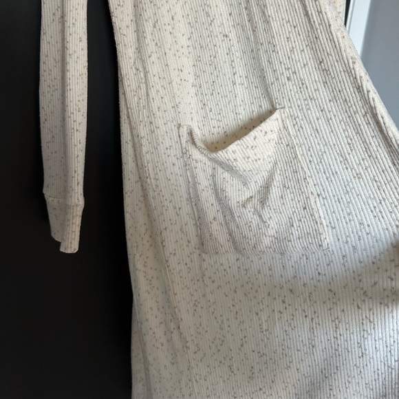 Joe Fresh Cardigan and Pant Set - Size Small - Picture 2 of 6